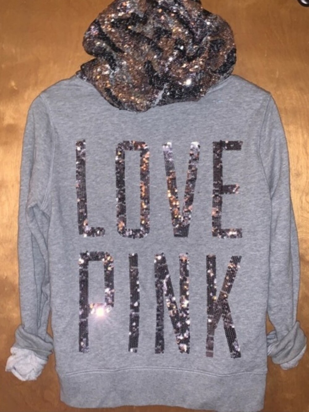 PINK Victoria's Secret Limited Edition Hoodie &Burgundy Tee & Black Leggings Set - Picture 7 of 10